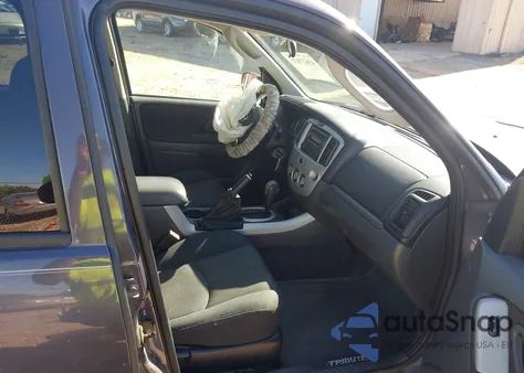 2006 Mazda Tribute S из США, поврежденный, VIN 4F2YZ94126KM27189